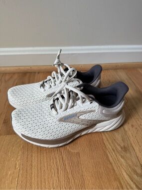 Brooks Women's Anthem 6 Athletic Running Shoes